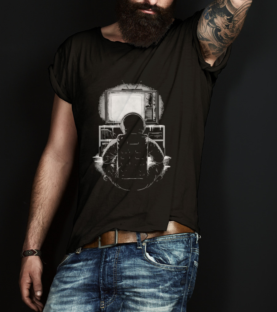 Lost Transmission Intotheam Astronaut Watching Vintage Television T-Shirt
