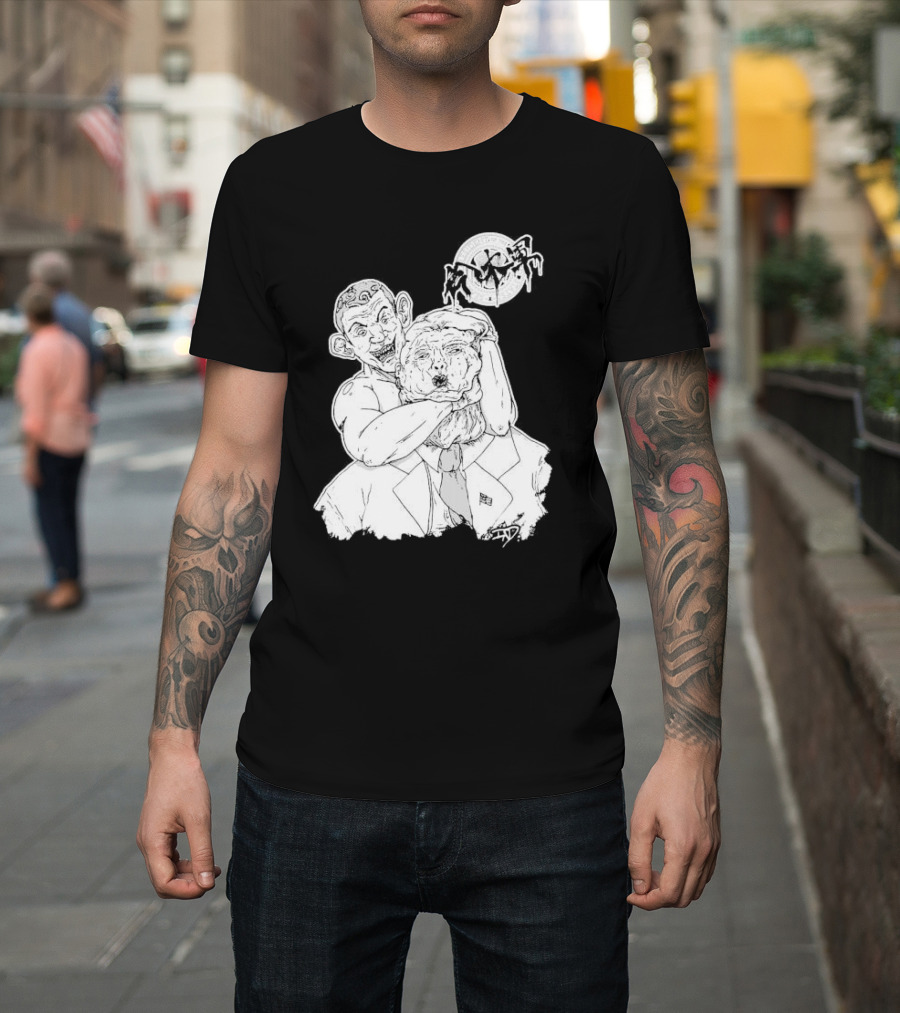 Minoru Suzuki Choking Out Donald Trump T-Shirt