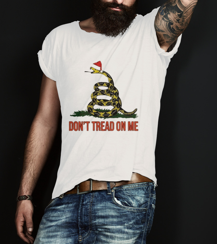 Don’t Tread On Me Christmas Santa Hat Gadsden Flag T-Shirt