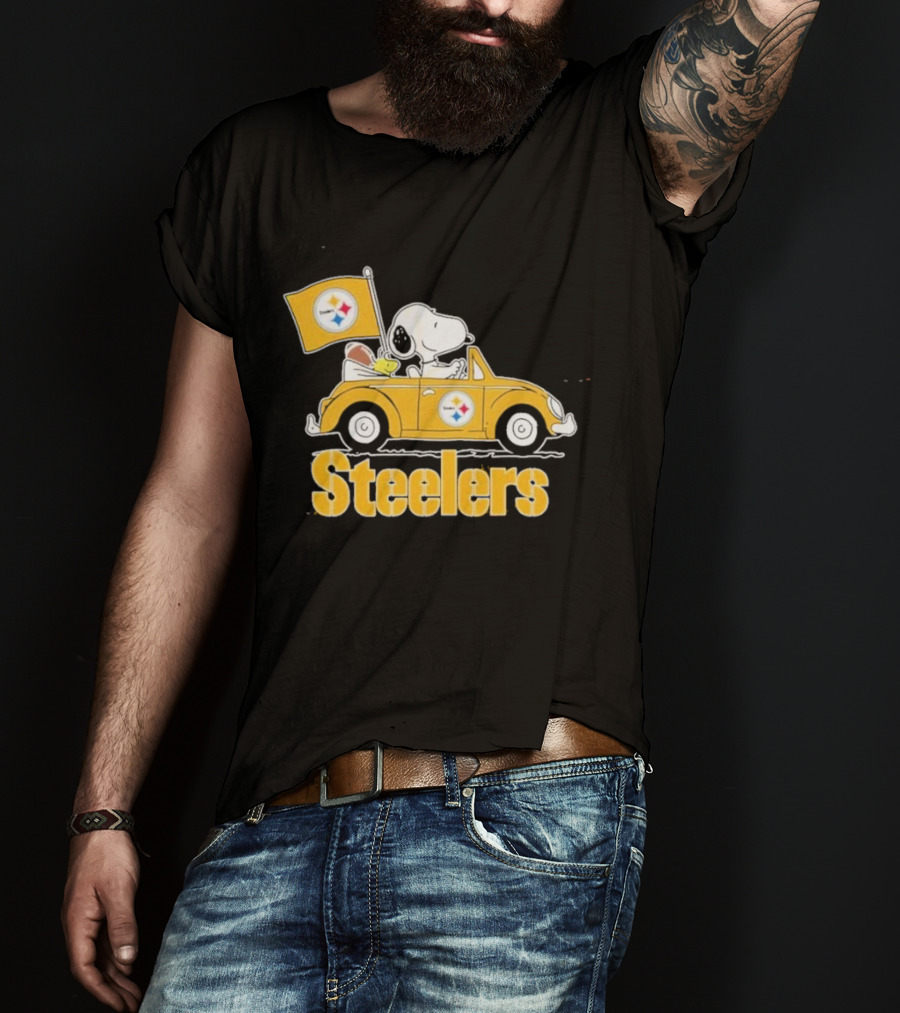 Pittsburgh Steelers Snoopy Driving Car With Flag T-Shirt