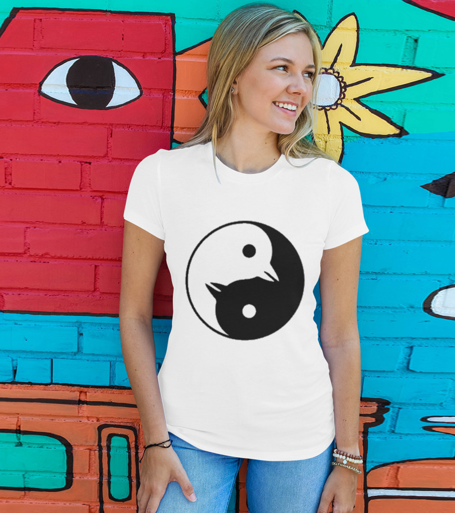 Yin Yang Penguins Pinguini Tattici Nucleari T-Shirt