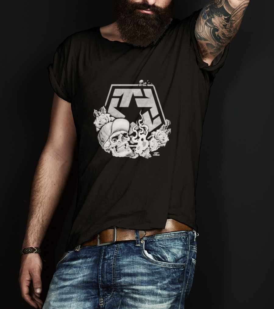 Tribal Gear Chuey Smoke Skull With Smoke And Roses T-Shirt