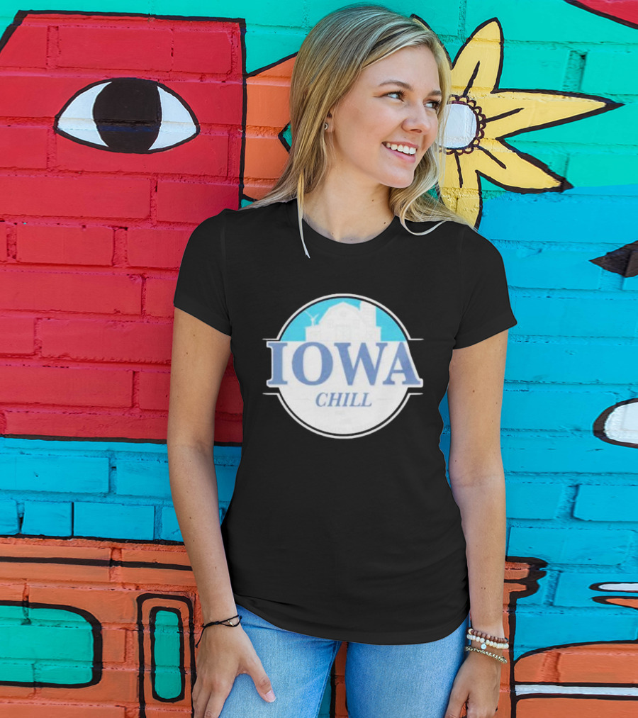 Iowa Chill Barn Windmill Circle T-Shirt