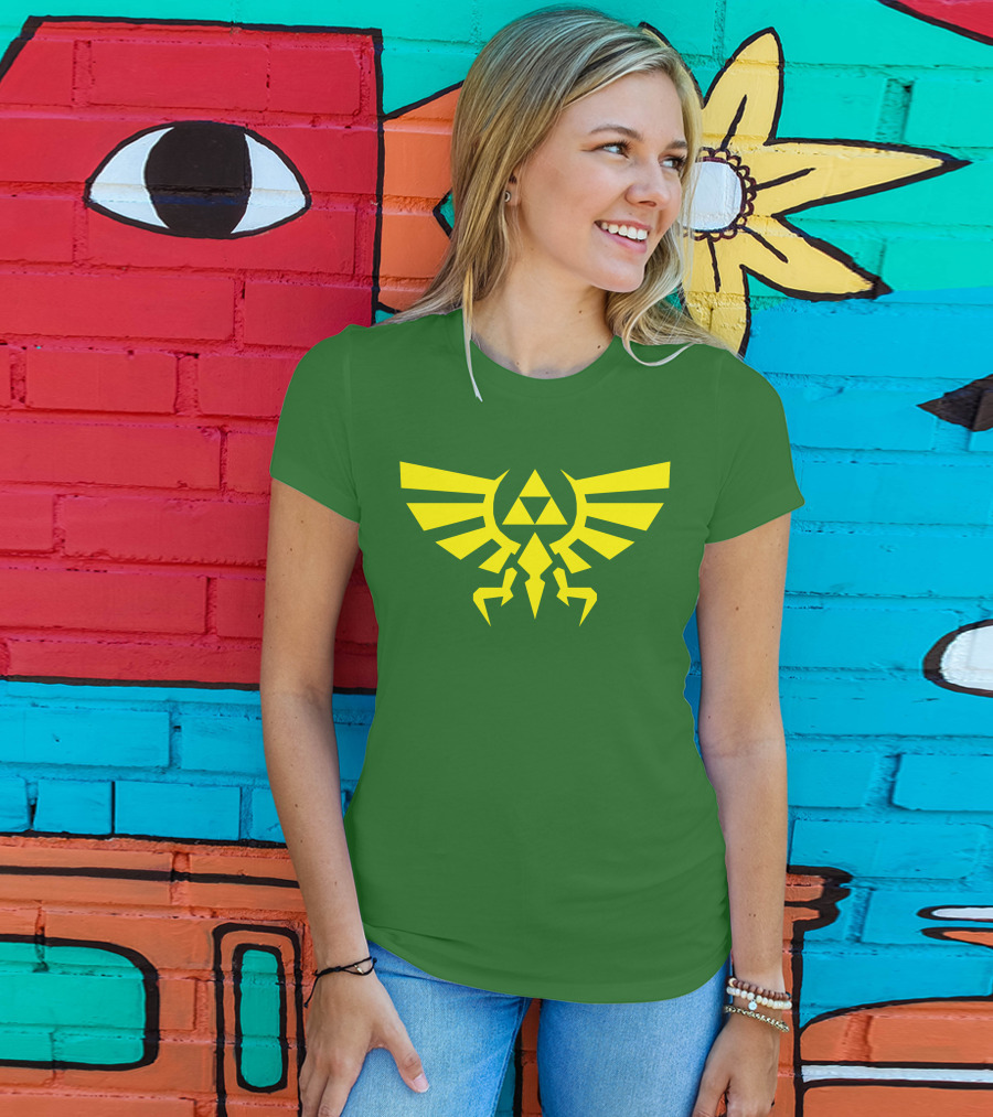 Triforce Hylian Crest And Cargo Shorts T-Shirt