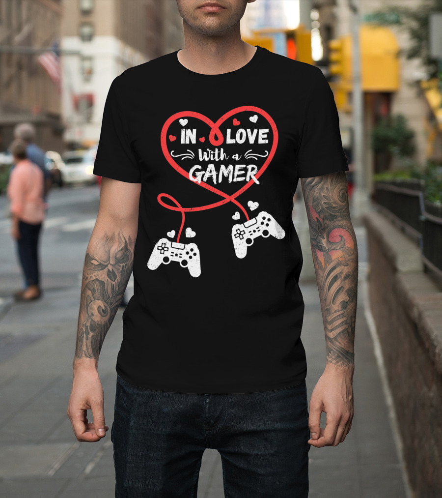 In Love With A Gamer Funny Video Gamer Valentines Day Long T-Shirt