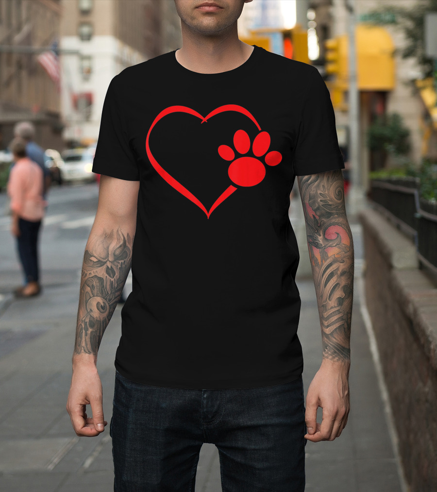 Red Heart Dog And Cat Paw Print Heart Va Love Pet Pawprint T-Shirt