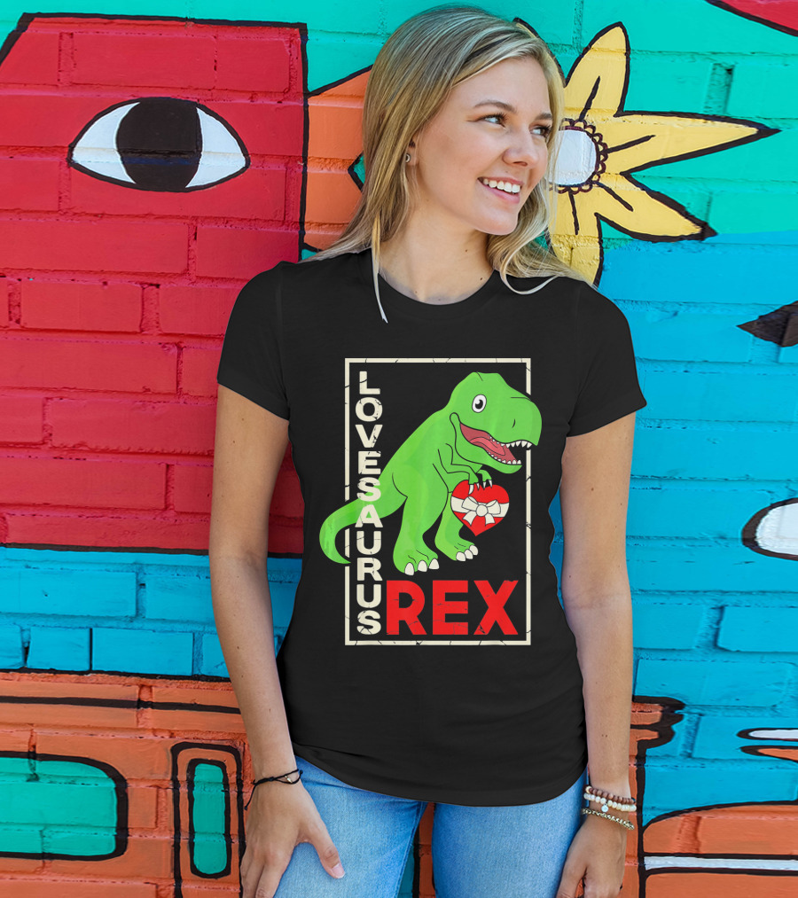 Lovesaurus Rex Dinosaur Valentin Holding Heart T-Shirt