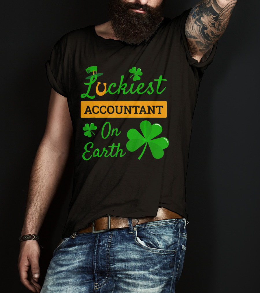 Luckiest Accountant On Earth St Patricks Clover Hat Shamrock T-Shirt
