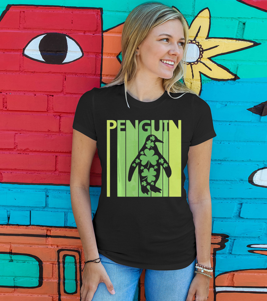 Lucky Penguin St Patricks Day Clover Penguin T-Shirt