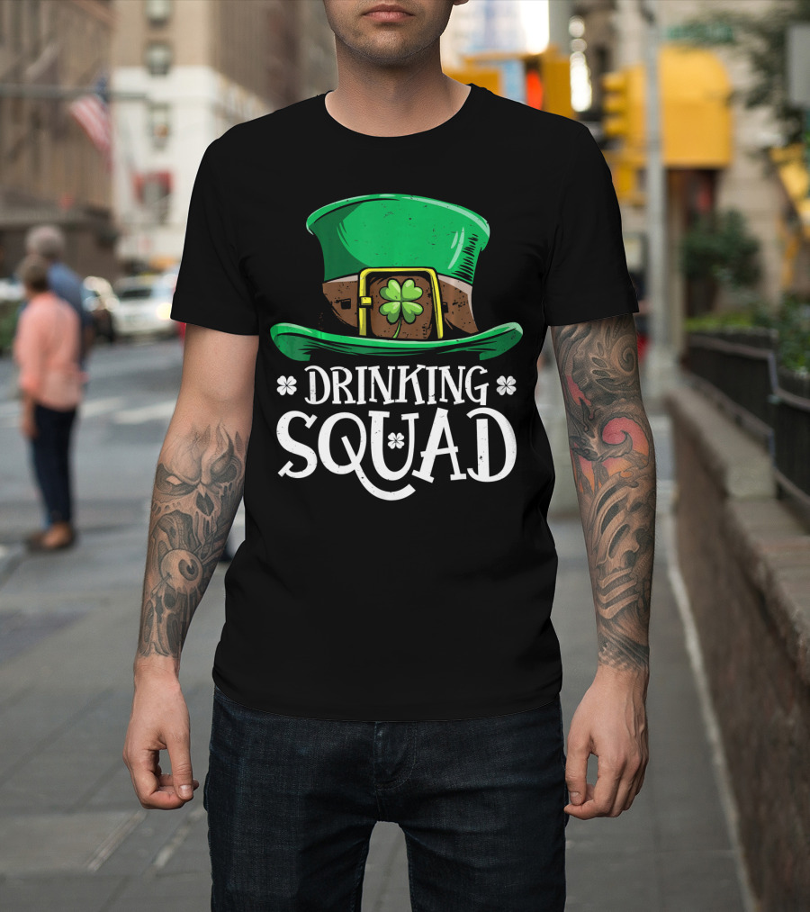 Leprechaun Drinking Squad St Pat Green Hat Clover St Patrick's Day T-Shirt