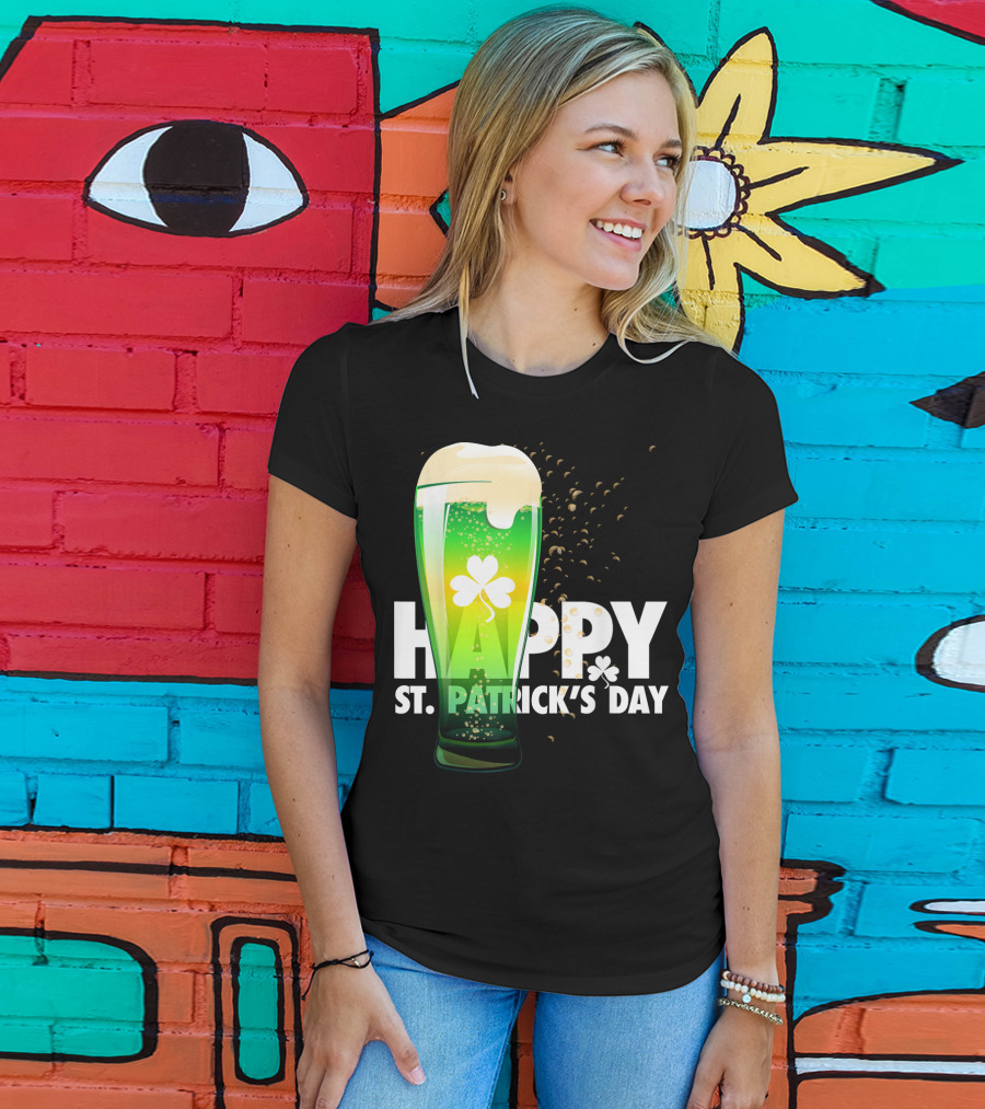 Happy St. Patrick's Day Irish Green Beer With Shamrock Bubbles T-Shirt