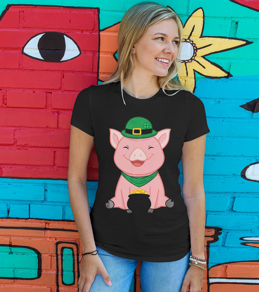 Cute Pig St. Patrick's Day Hat And Gold Pot T-Shirt