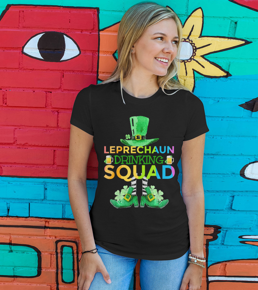 Leprechaun Drinking Squad Beer Rainbow Hat Clover Stripes T-Shirt