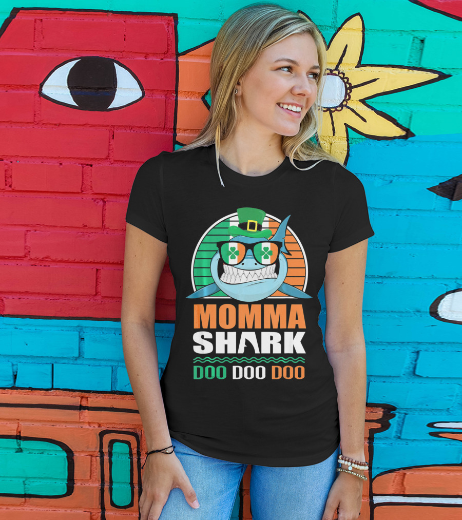 Momma Shark Doo Doo Doo St. Patrick's Day Shamrock Glasses And Hat T-Shirt
