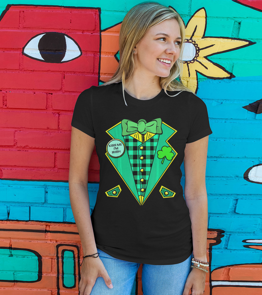 Kiss Me I'm Irish Leprechaun Costume Look With Bow Tie And Shamrock T-Shirt