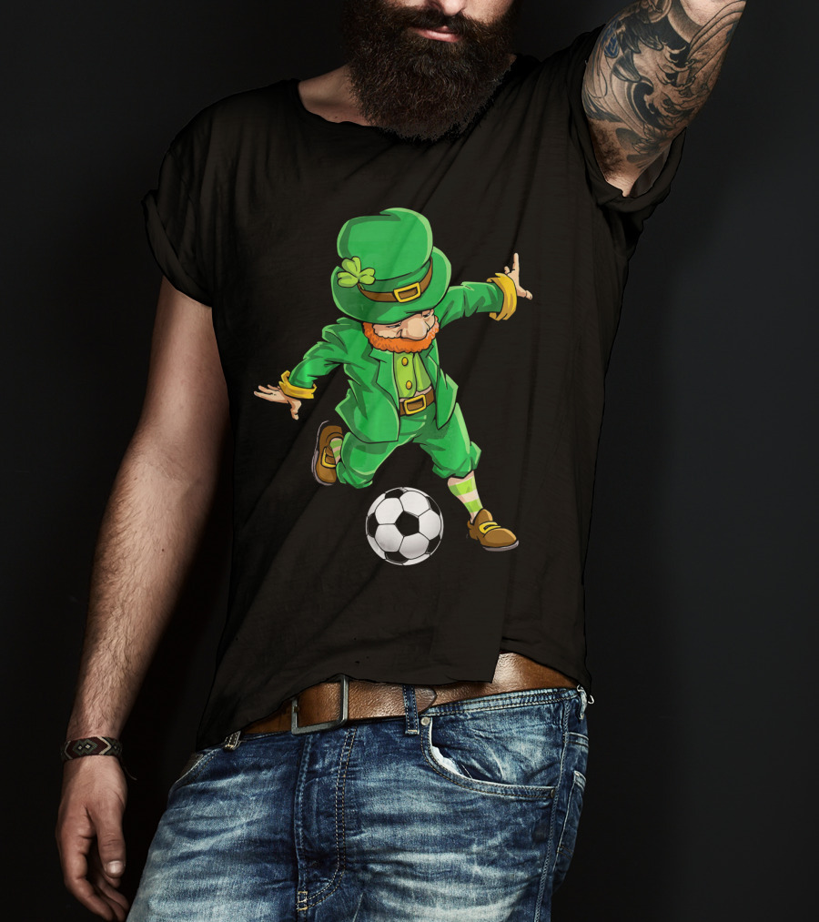 Leprechaun Playing Soccer St Patricks Day T-Shirt