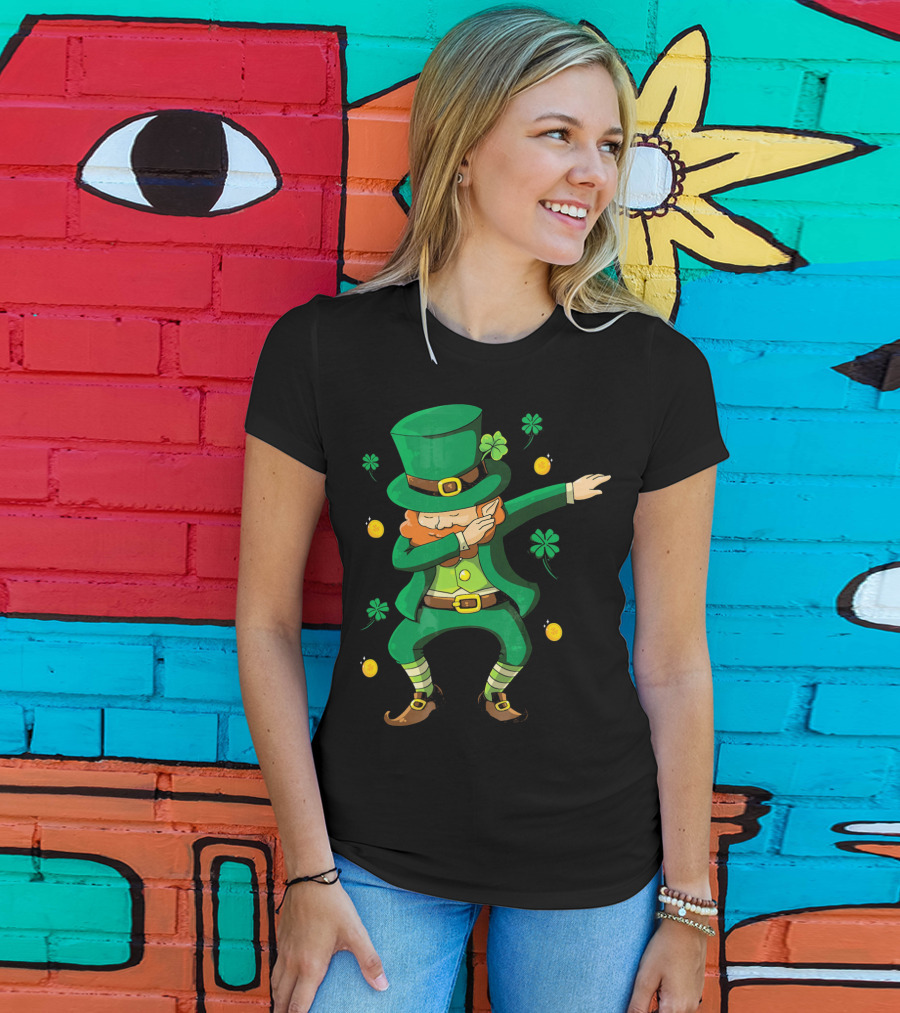 Funny Leprechaun Dabbing With Clover Coins T-Shirt