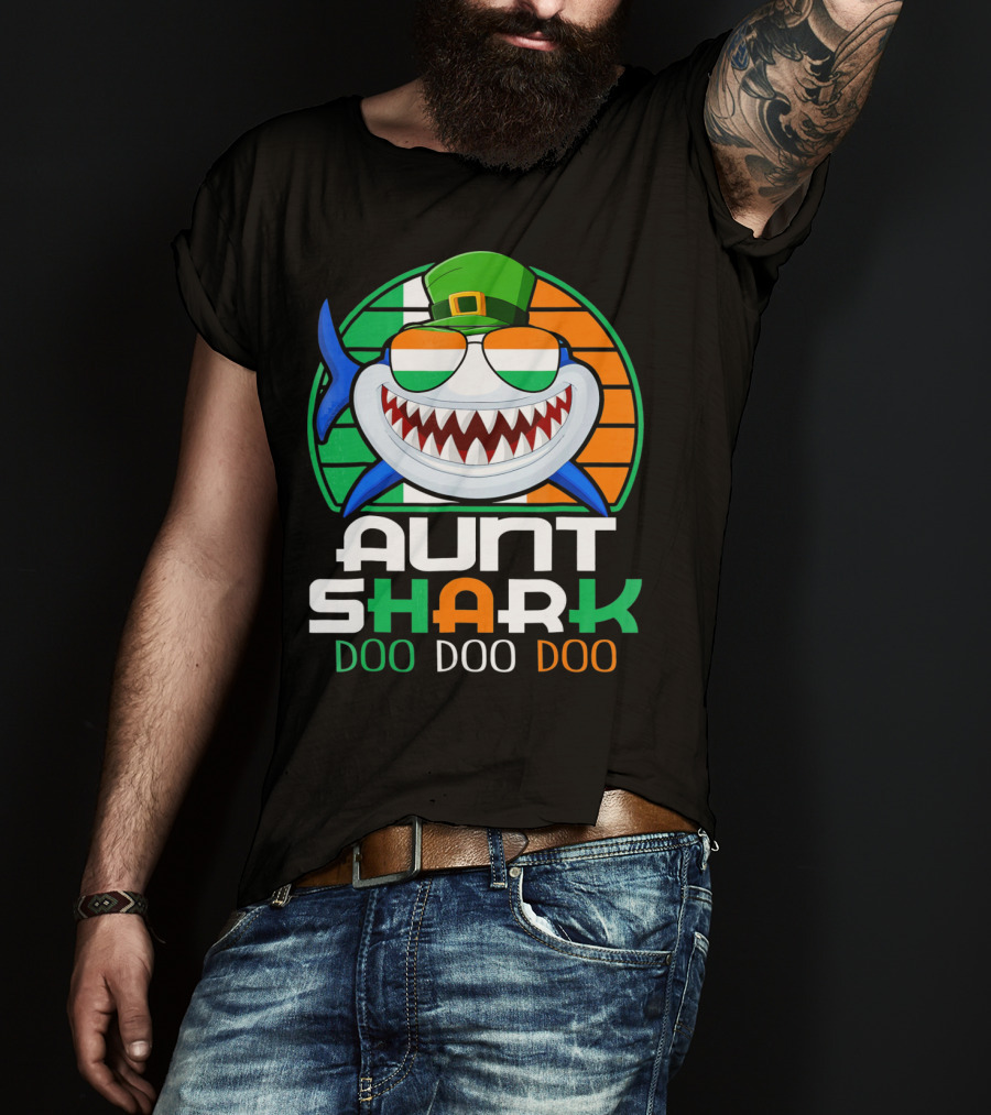 Aunt Shark Doo Doo Doo Funny St. Patrick's Day Irish Flag And Hat T-Shirt