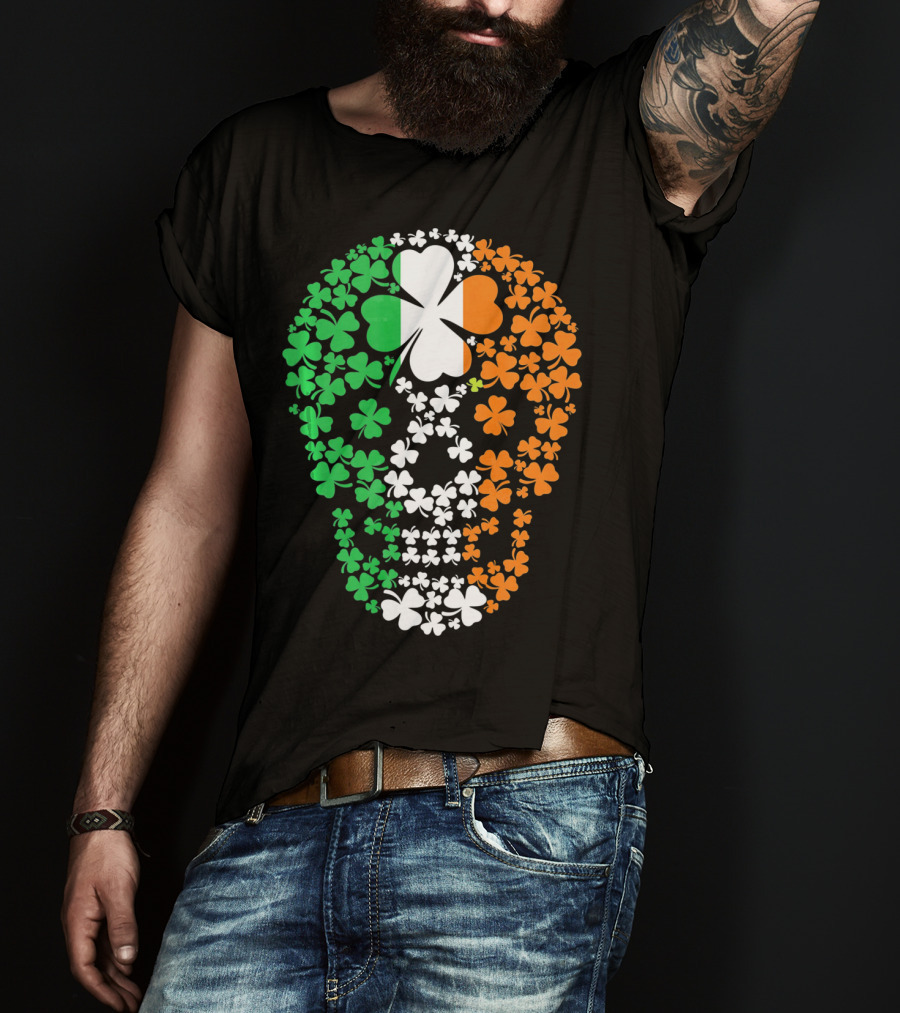 Vintage Shamrock Skull Ireland St Patrick's Day T-Shirt