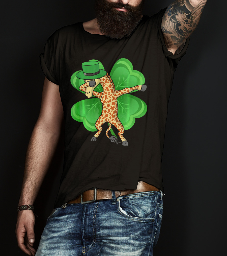 Dabbing Giraffe Leprechaun Shamrock St. Patrick's Day T-Shirt