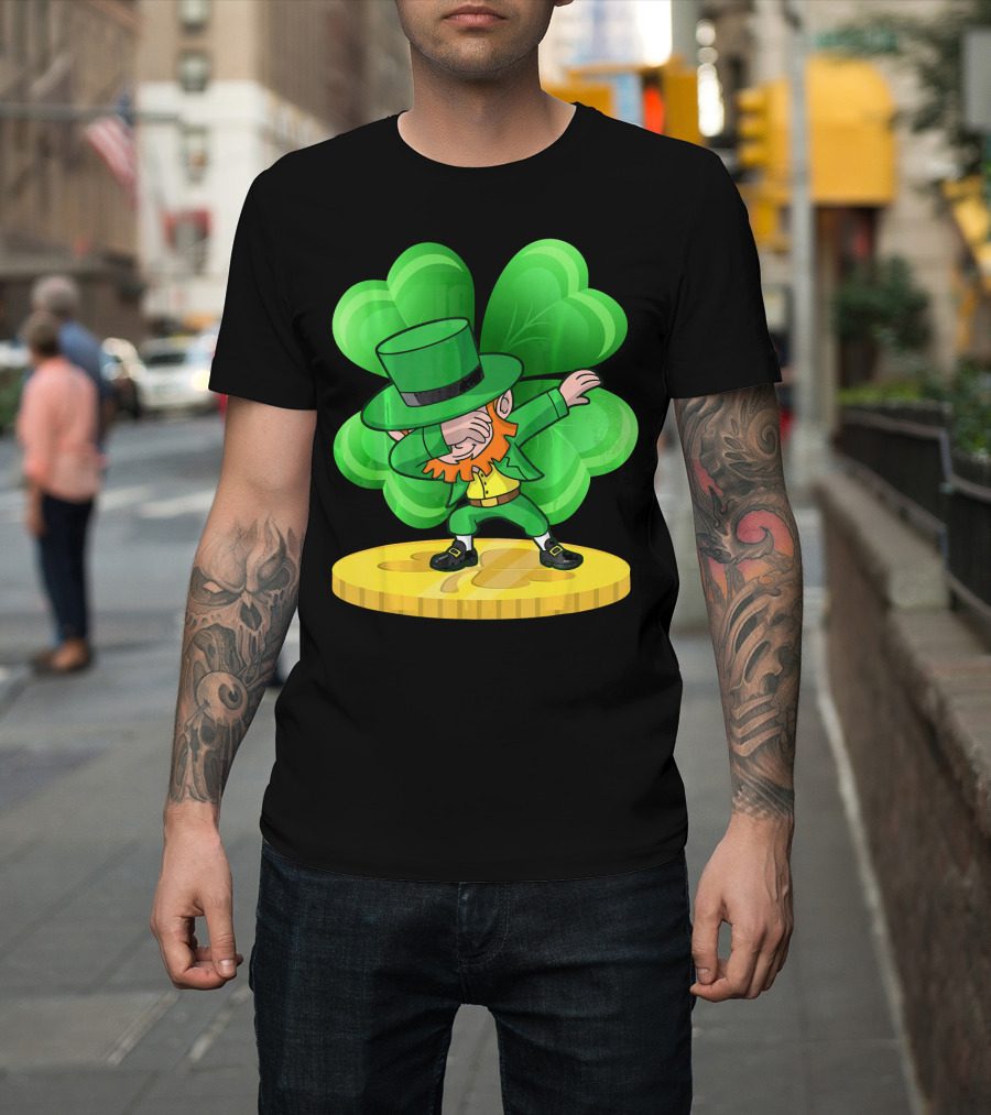 Irish St Patricks Day Dabbing Leprechaun on Shamrock Coin T-Shirt