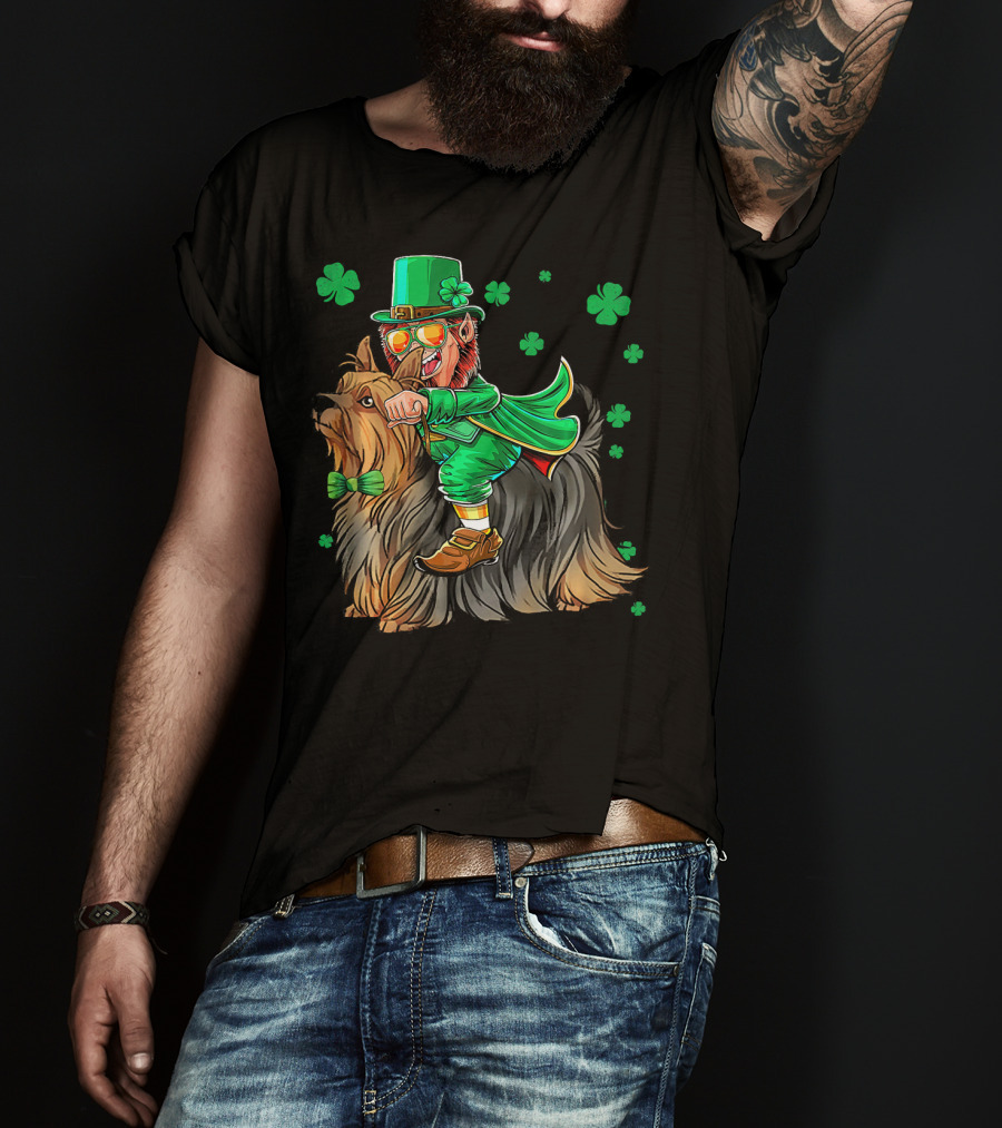 Leprechaun Riding Silky Terrier Shamrock St Patrick's Day T-Shirt