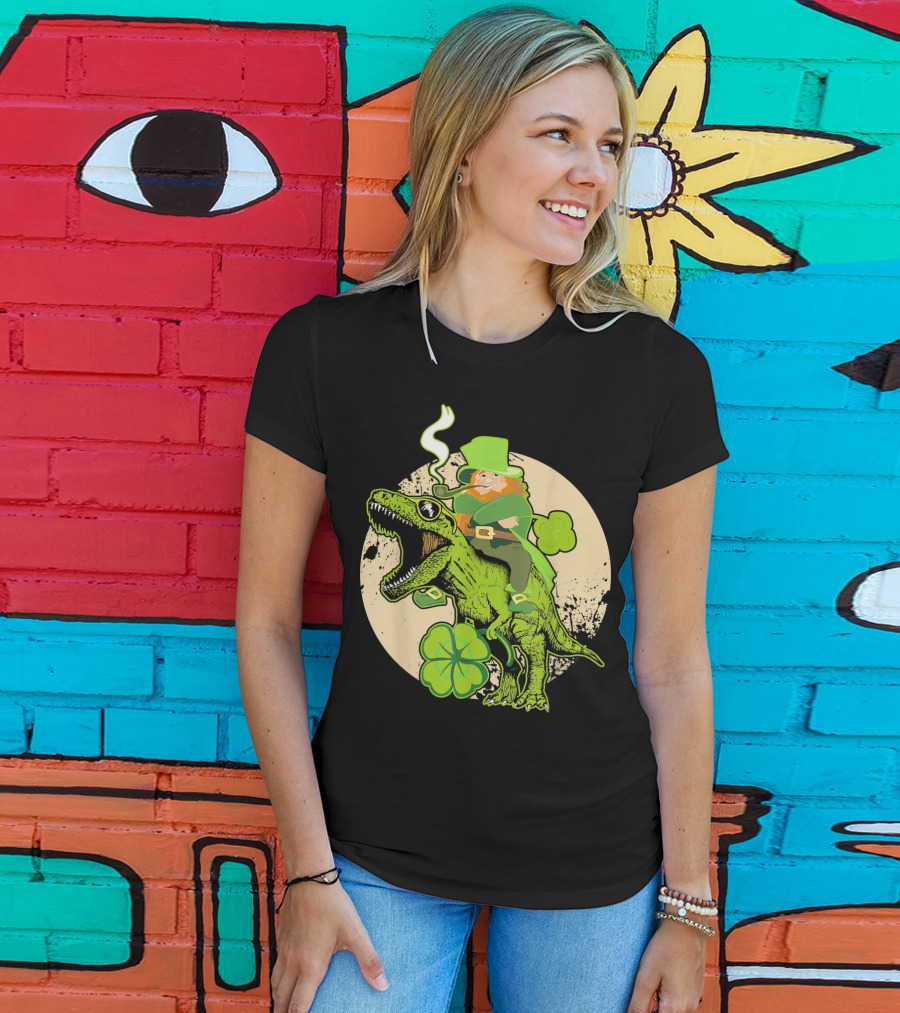 St Patricks Day Leprechaun Riding Dinosaur With Shamrocks T-Shirt
