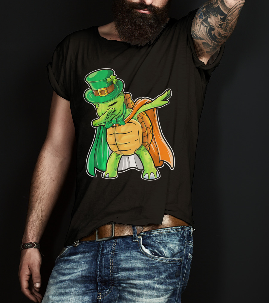 St. Patrick's Day Dabbing Turtle In Leprechaun Hat And Cape T-Shirt