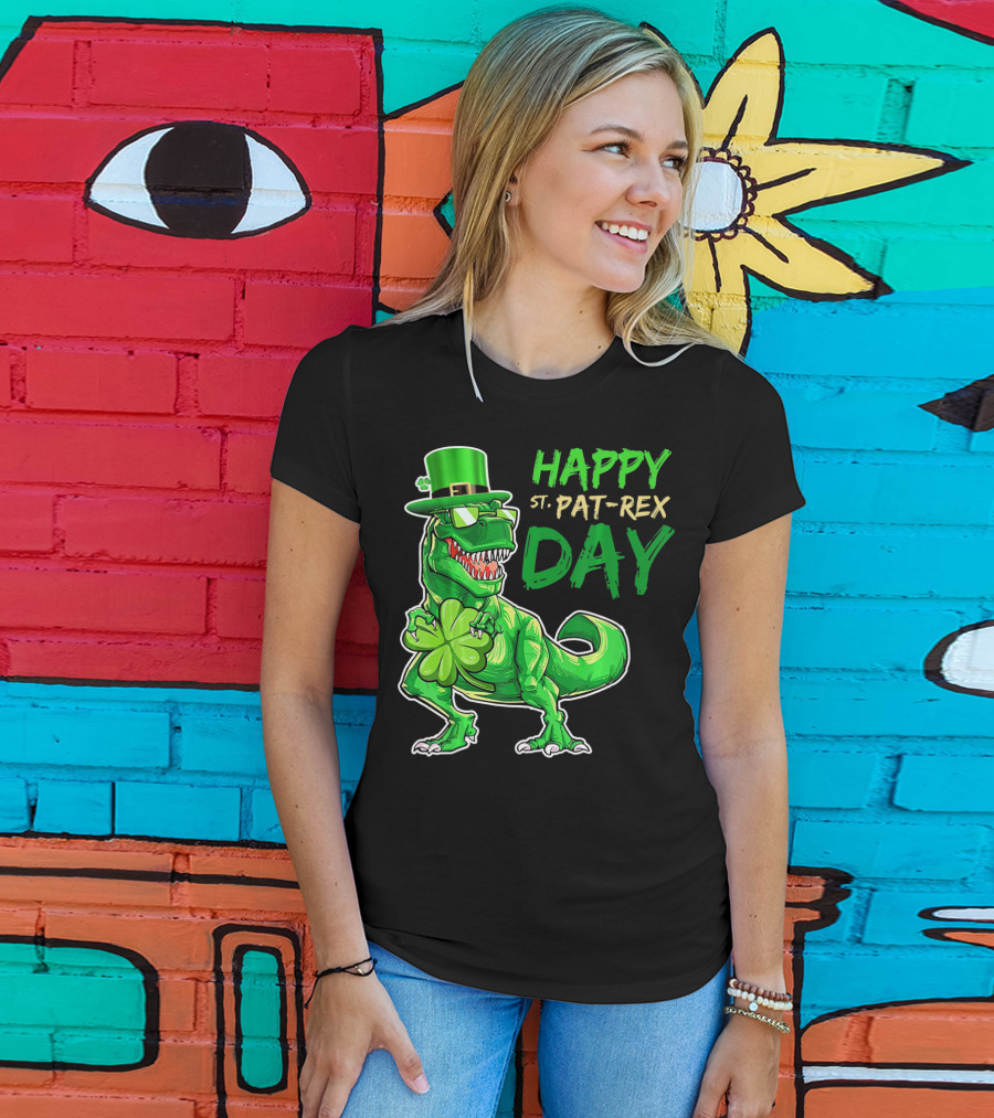 Happy St Pat Rex Day Saint Patricks Day Dinosaur With Shamrock And Green Hat T-Shirt