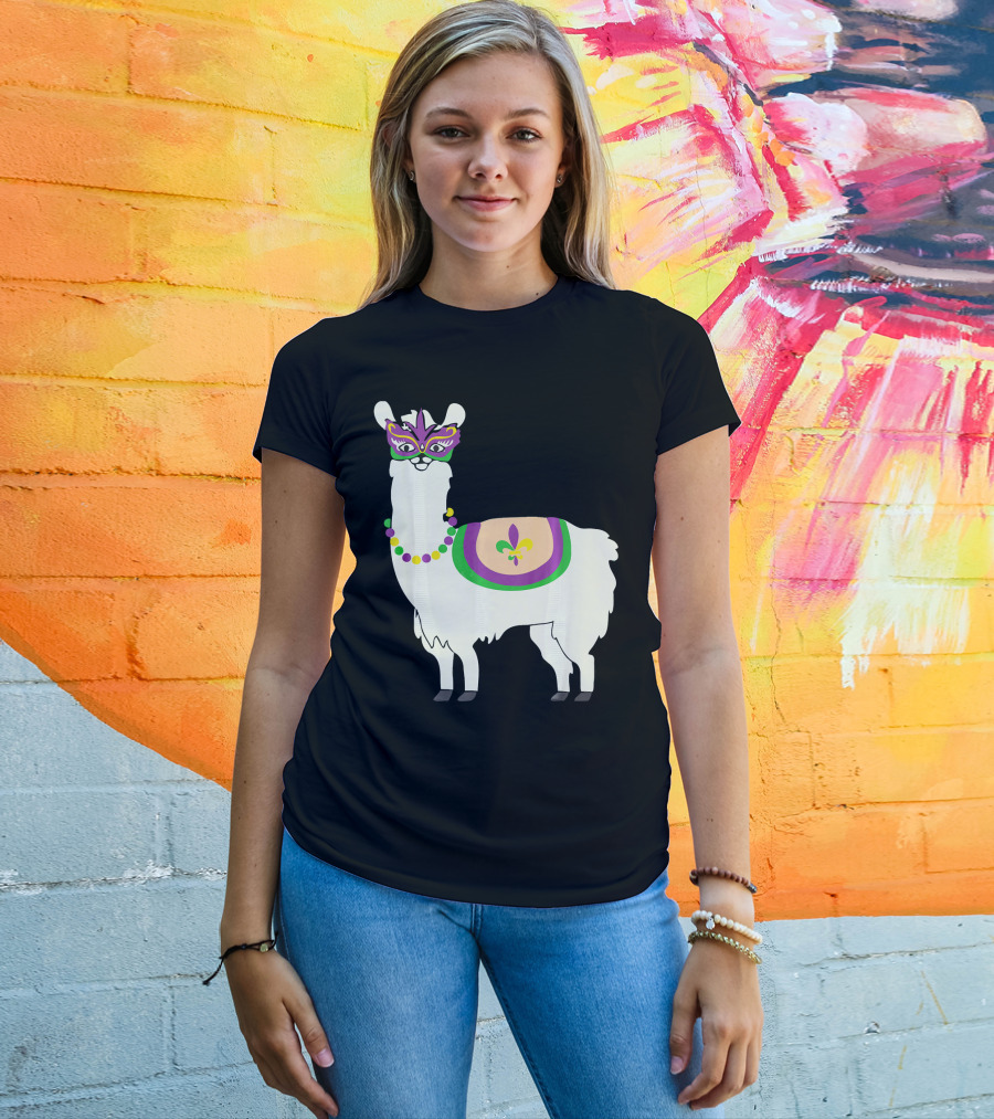 Mardi Gras Llama With Fleur-de-Lis Beads And Mask For Funny Carnival Party T-Shirt