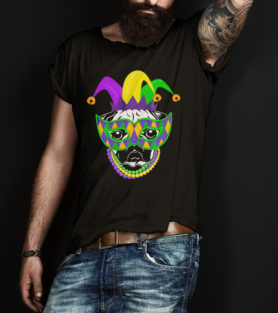 Mardi Gras Jester Pug Mask Beads Dogs Lovers T-Shirt