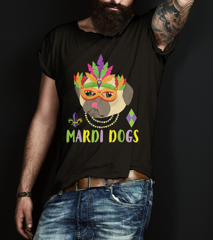 Pug Dog Mardi Gras Beads Mask Fleur De Lis Mardi Dogs Masquerade Costume T-Shirt