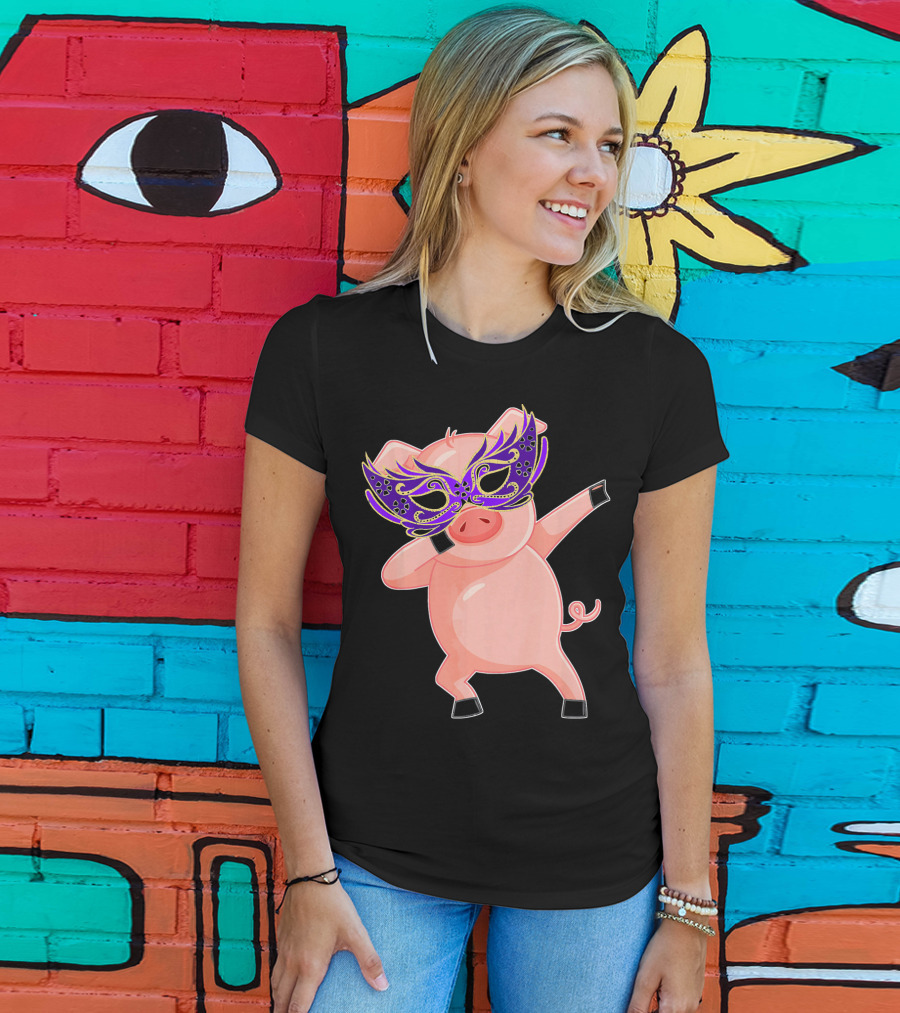 Mardi Gras Pig With Purple Mask Dabbing T-Shirt