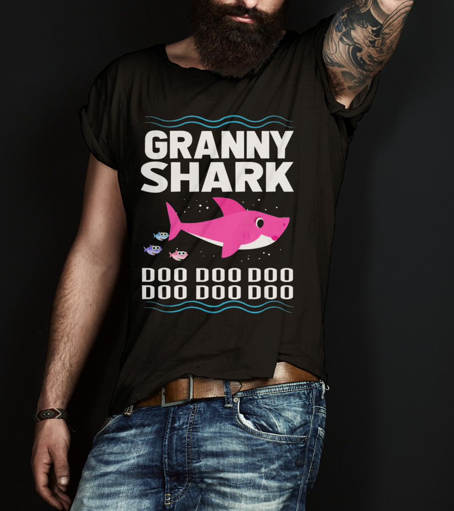 Granny Shark Doo Doo Doo Doo Pink Funny Baby Shark T-Shirt