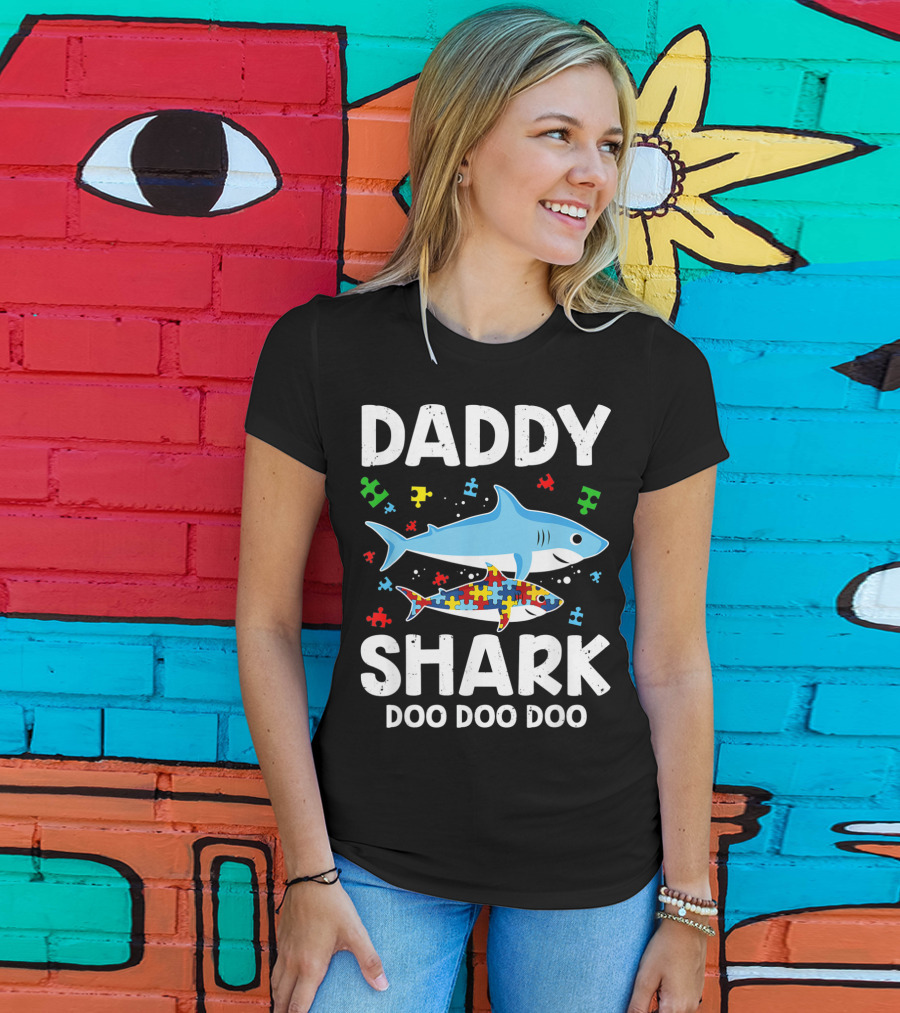Daddy Shark Doo Doo Doo Autism Awareness Puzzle Piece T-Shirt