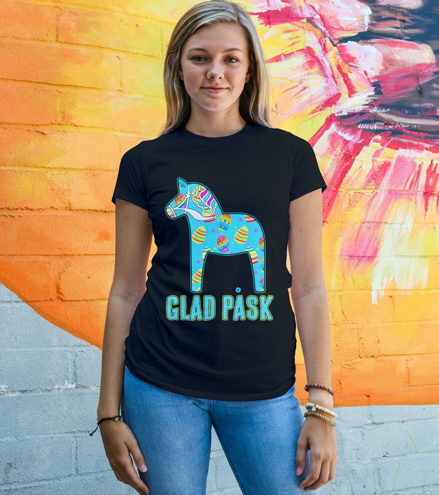 Glad Påsk Swedish Easter Dala Horse With Colorful Eggs T-Shirt