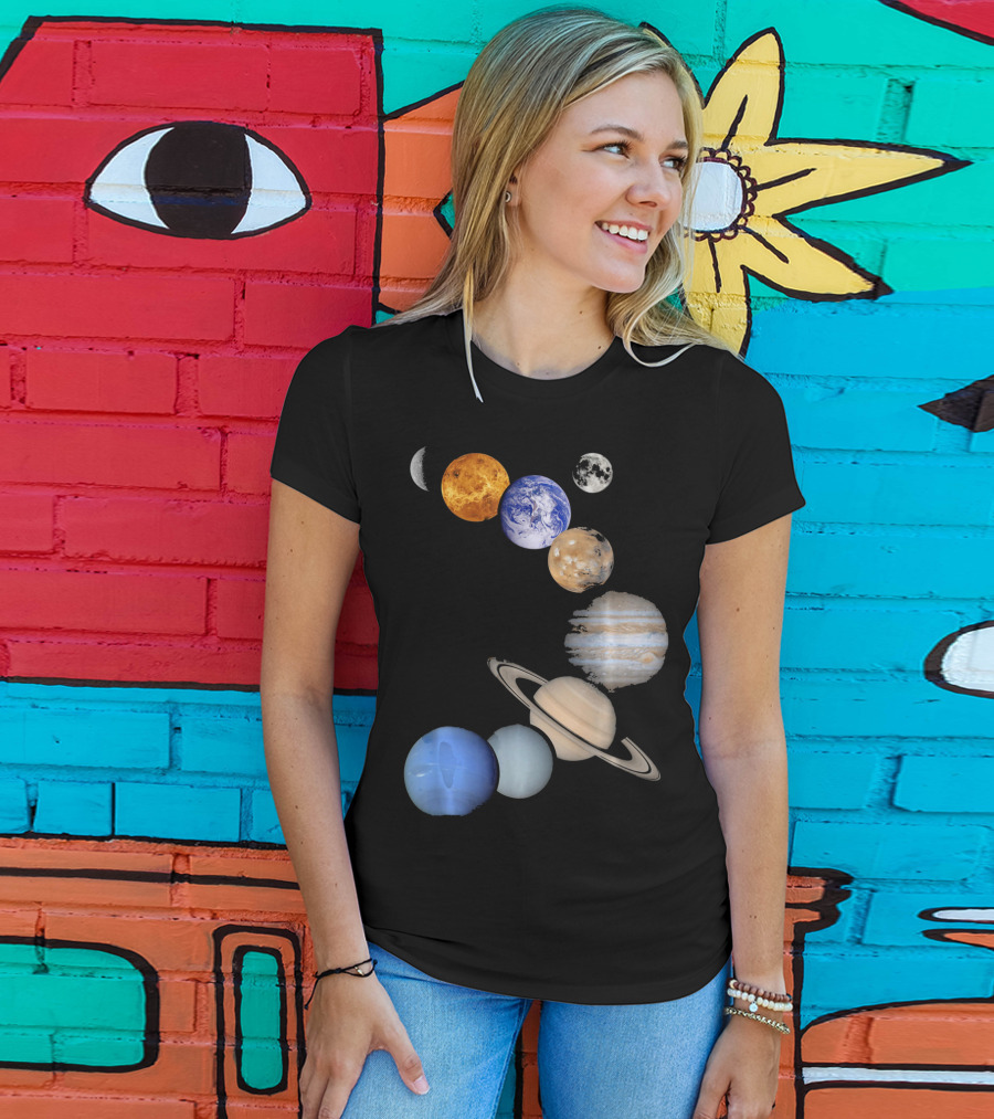 Planet Solar System Earth Moon Sun Mars Jupiter Saturn Neptune Uranus T-Shirt