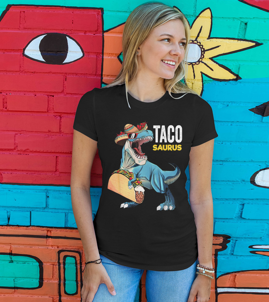 Taco Tuesday Cinco De Tacosaurus Dinosaur Sombrero T-Shirt
