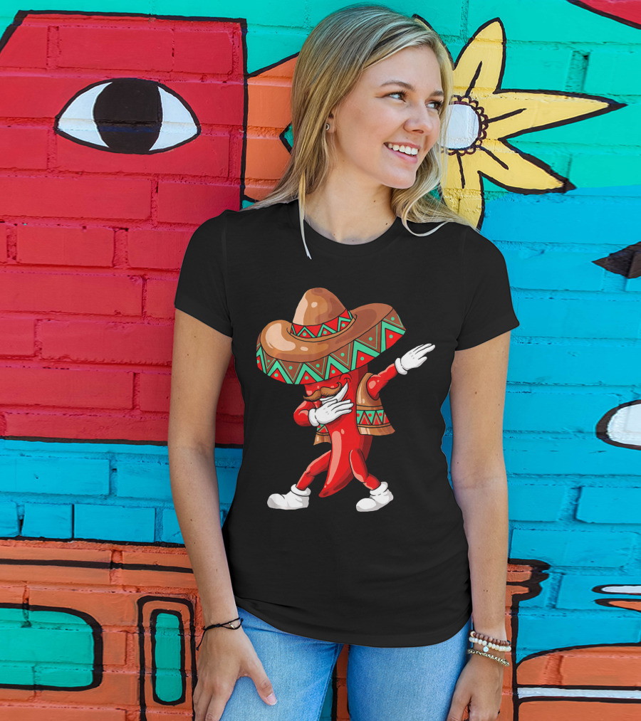 Funny Dabbing Cinco De Mayo Chili Pepper With Sombrero T-Shirt
