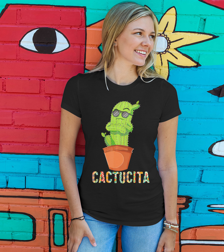 Mamacita Cactus Cactucita Cinco De Mayo Cactus With Sunglasses In Pot T-Shirt