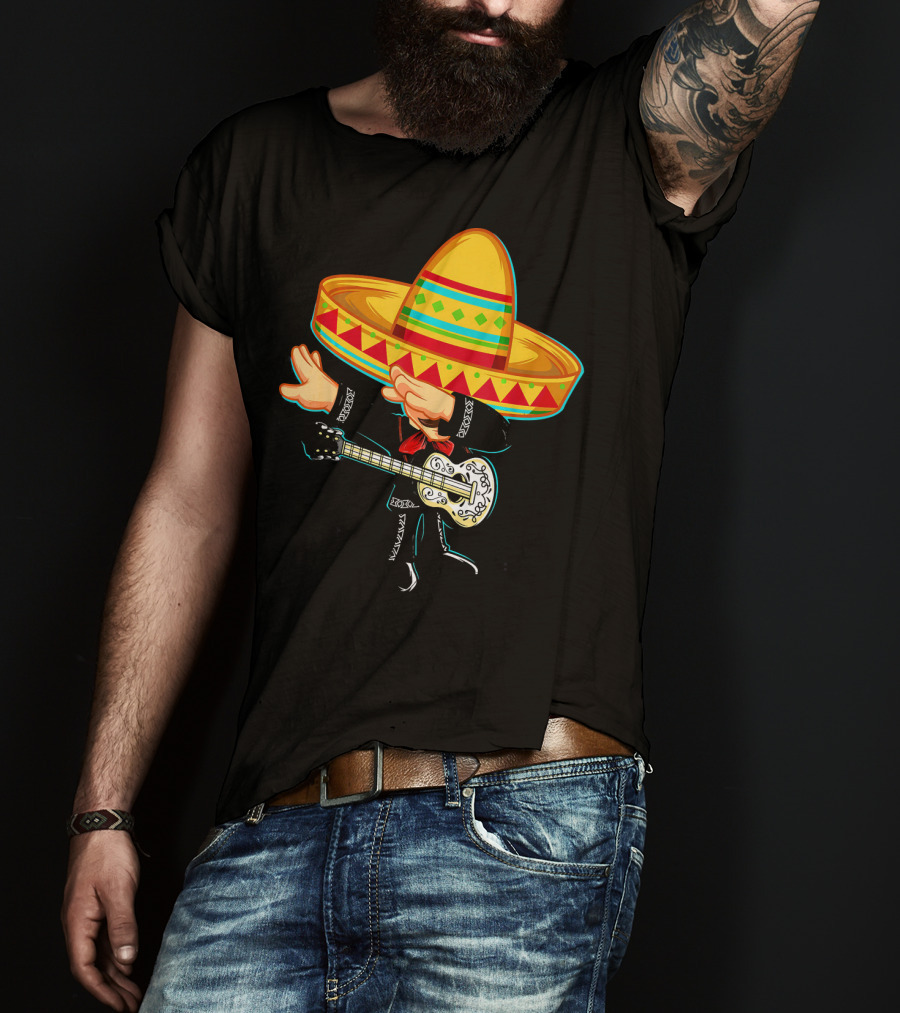 Dabbing Mexican Mariachi With Guitar Sombrero Cinco De Mayo T-Shirt