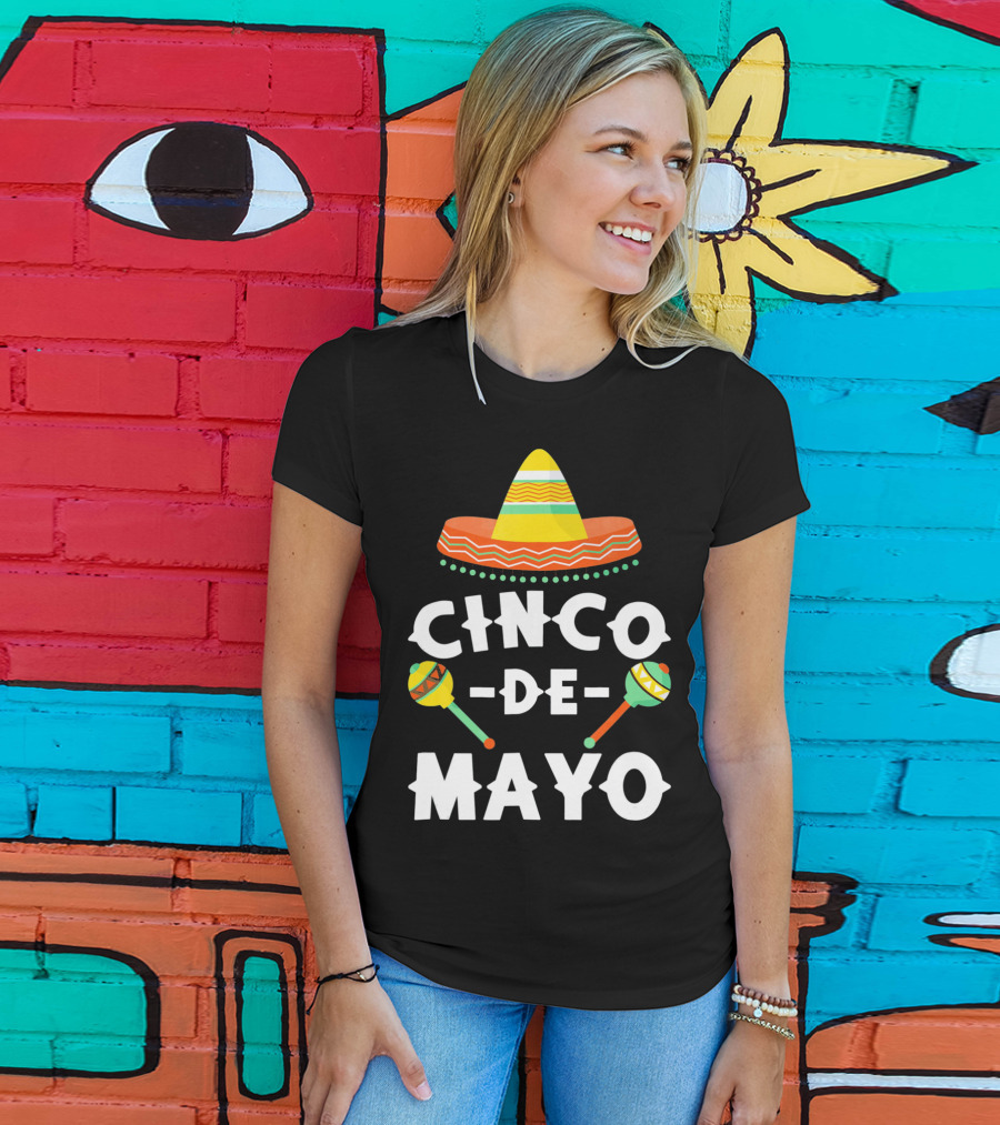 Cinco De Mayo Sombrero And Maracas T-Shirt