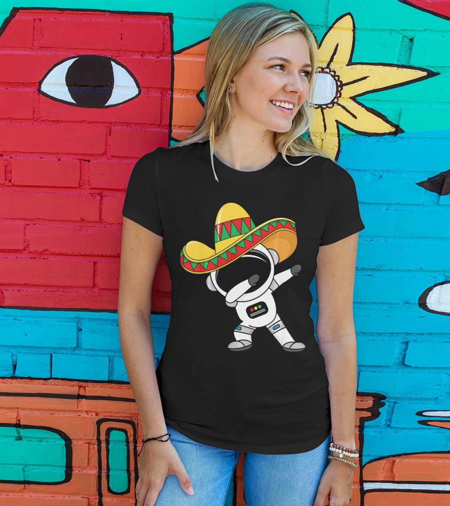 Kids Cinco De Mayo Astronaut Sombrero Dabbing T-Shirt