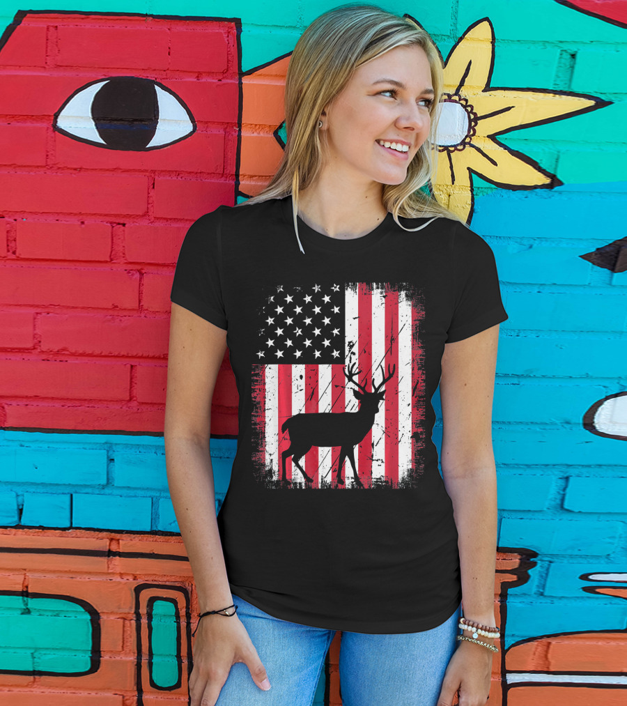 Vintage Deer USA American Flag Fourth Of July T-Shirt
