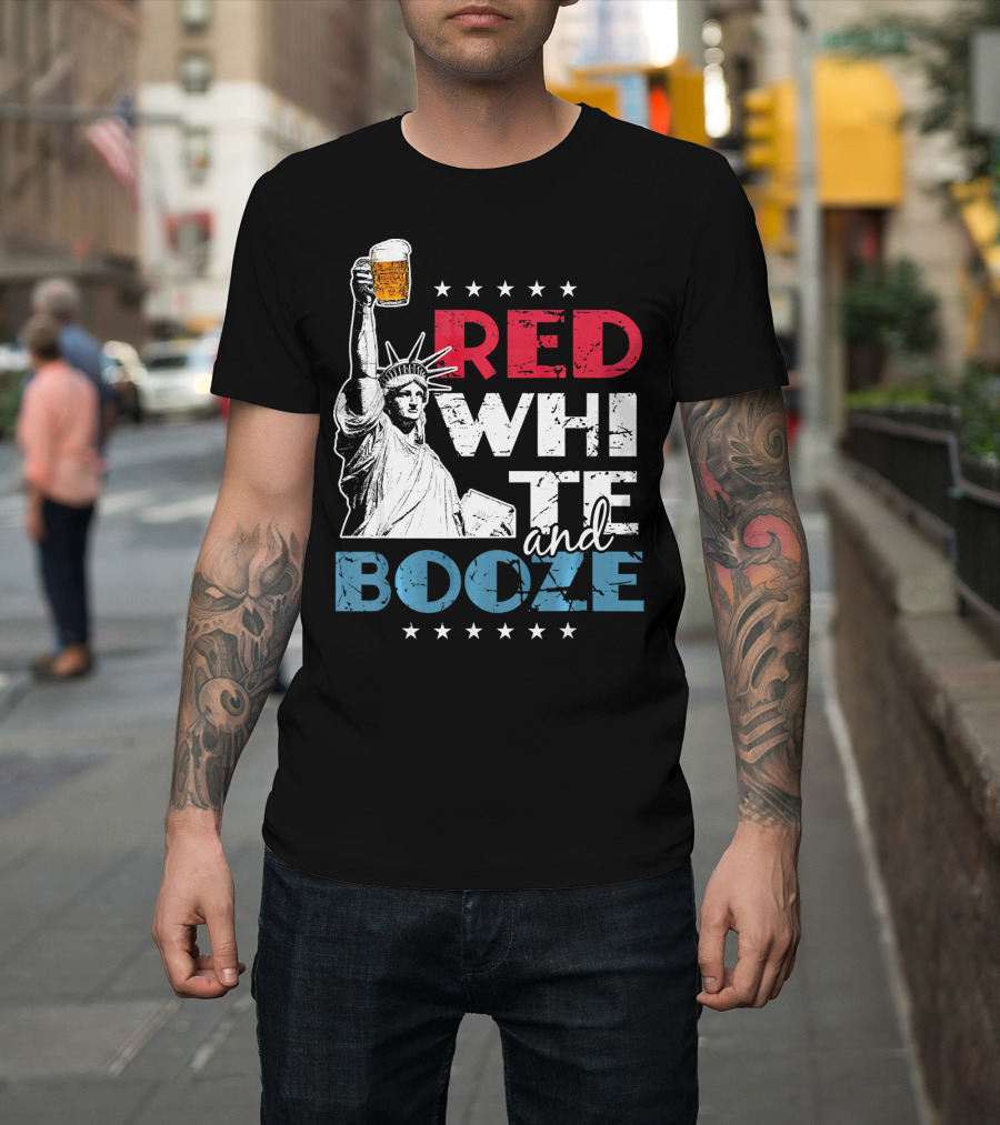 Red White and Booze 4th of July Statue of Liberty Beer Toast T-Shirt