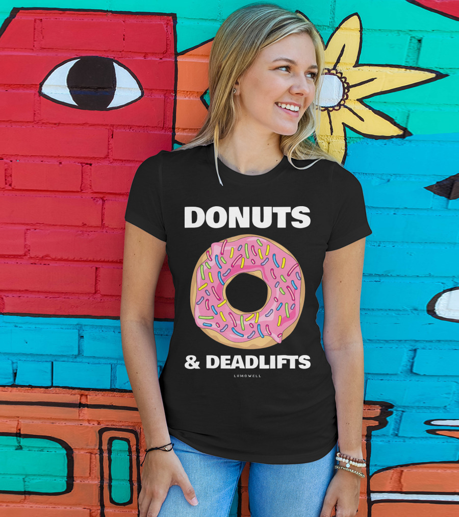 DONUTS And DEADLIFTS Funny Gym Lumowell T-Shirt