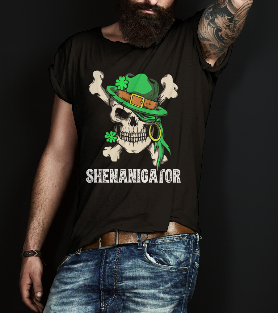 Shenanigator Skull With Irish Hat And Shamrocks For St Patrick's Day T-Shirt
