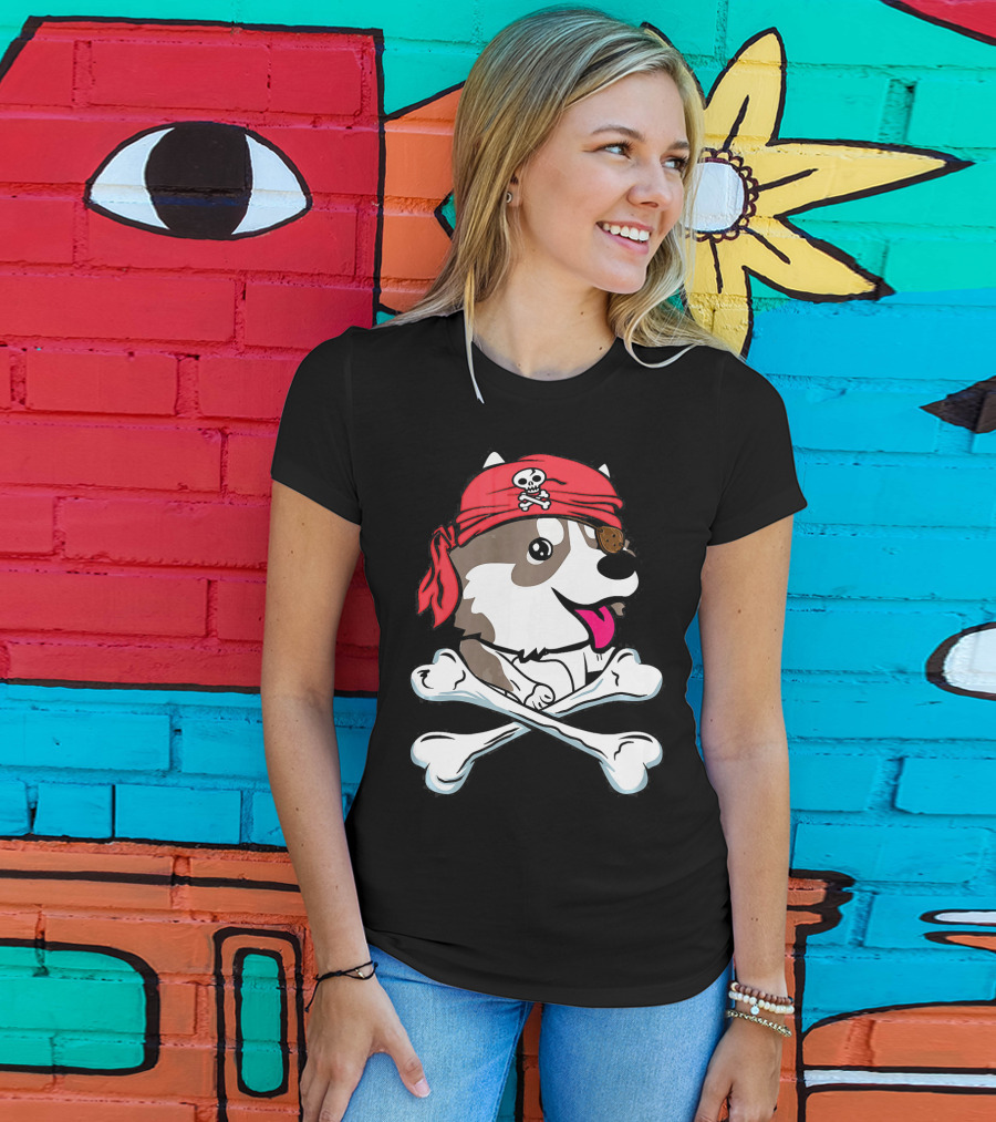 Husky Pirate Halloween Dog Crossbones Hat T-Shirt