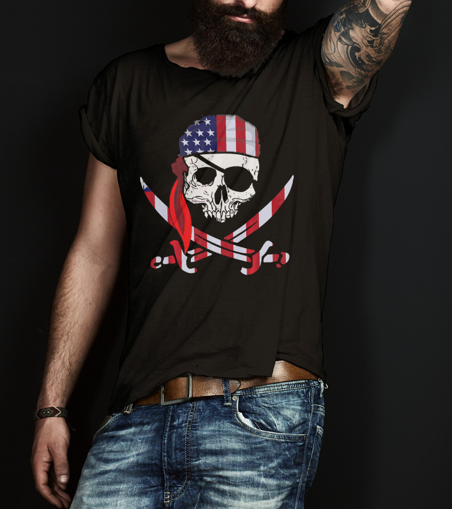 Cool Skull American Flag Pirate Patriotic T-Shirt