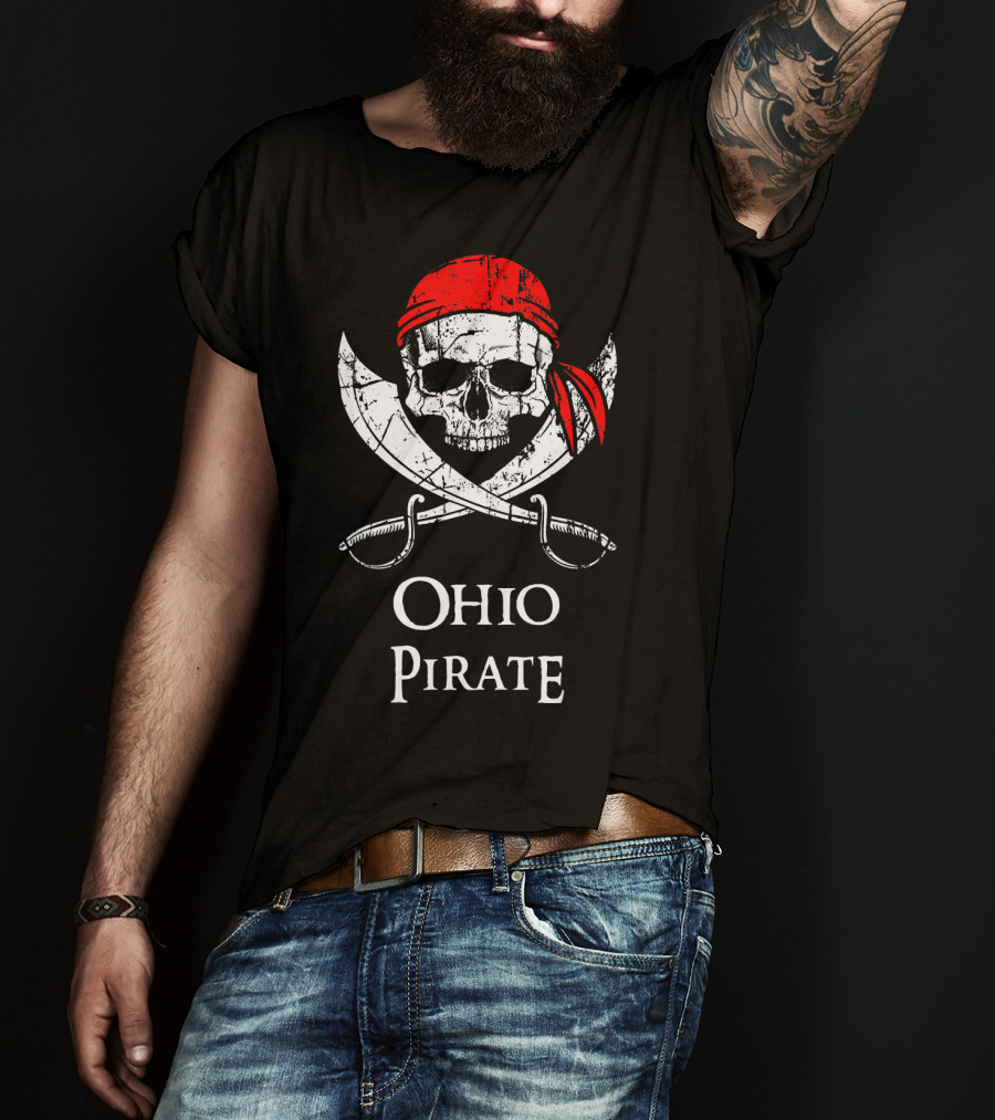Ohio Pirate Skull Red Bandana Crossed Swords T-Shirt
